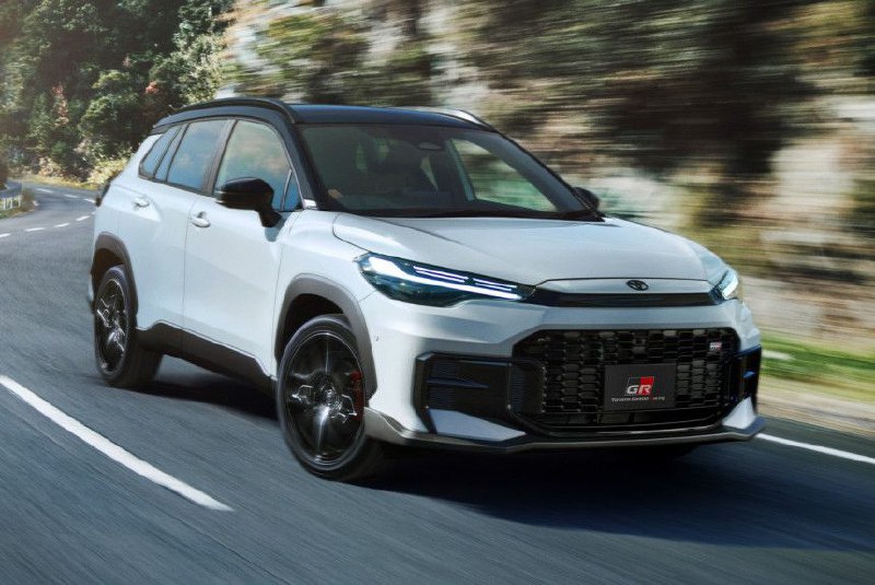 Обновленная Toyota Corolla Cross в Японии: новые версии и технологии