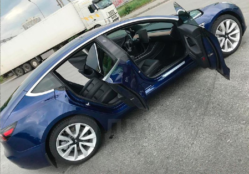 Обзор Tesla Model 3: плюсы и минусы владения