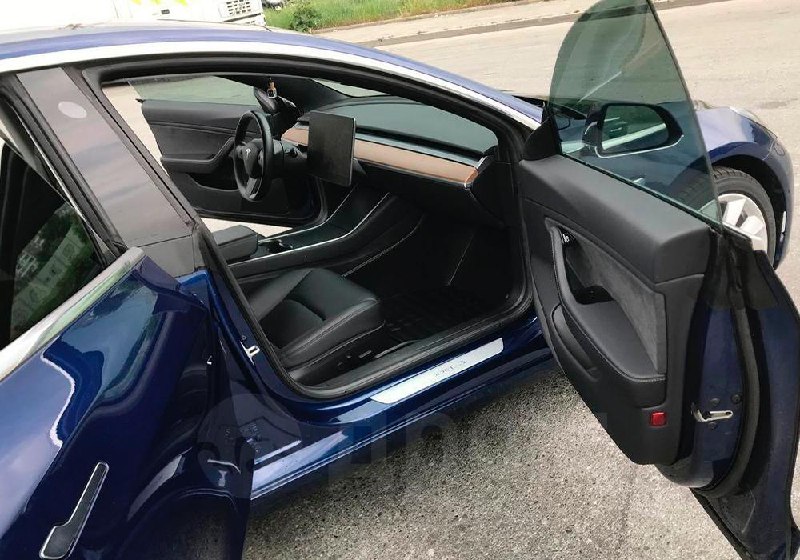 Обзор Tesla Model 3: плюсы и минусы владения