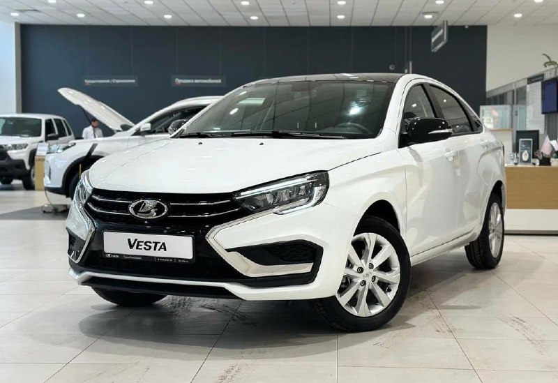 Белорусские Lada Vesta дешевле российских моделей на 225 тысяч рублей