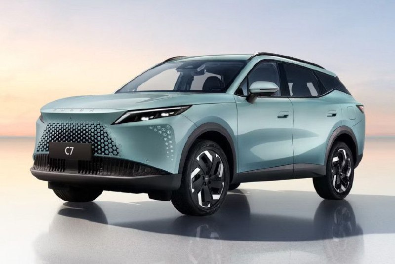 Официальные цены на новый кроссовер Omoda C7 для российского рынка