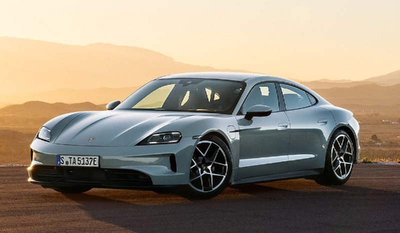 Porsche пересматривает стратегию развития: акцент на гибриды вместо электромобилей