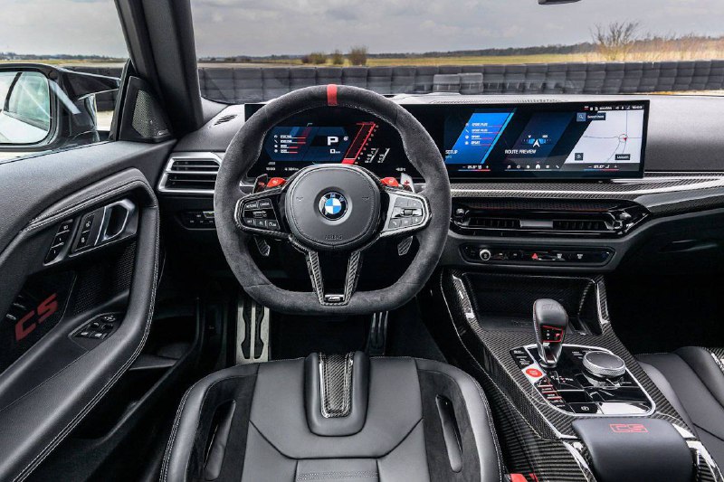 Официальная презентация нового BMW M2 CS 2025: последние заднеприводные «эмоции» с мощным двигателем