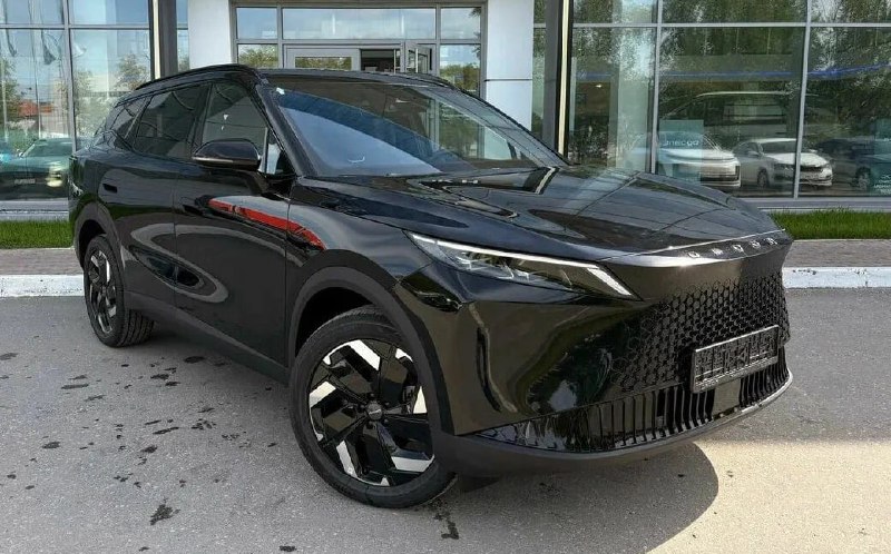 Omoda C7: новый флагманский кроссовер с полным и передним приводом для российского рынка