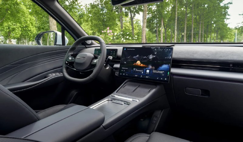 Omoda C7: новый флагманский кроссовер с полным и передним приводом для российского рынка