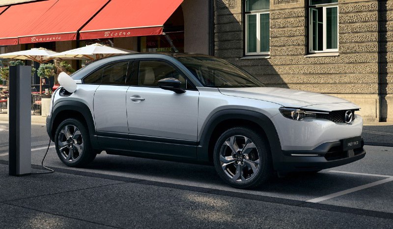 Электрическая версия Mazda MX-30 снята с европейского рынка из-за низкого спроса