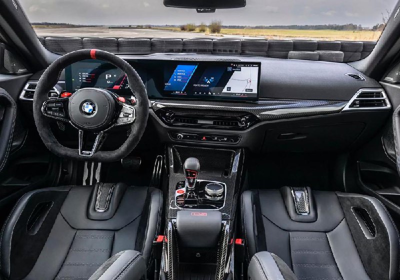 Новейший BMW M2 CS 2026 с увеличенной мощностью и усовершенствованным дизайном