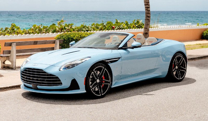 Эксклюзивный кабриолет Aston Martin DB12 Volante Palm Beach Edition