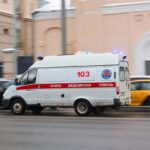Минтранс уточнил порядок действий водителей при встрече с машинами с мигалками