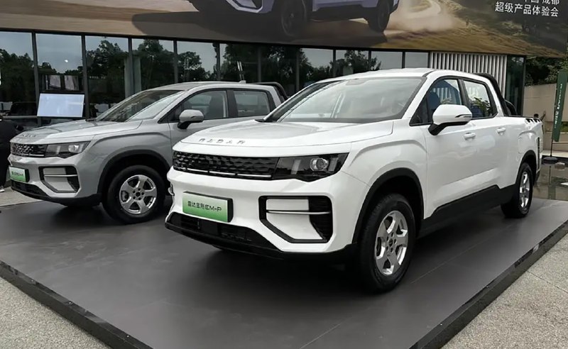 Geely представила новый гибридный пикап King Kong EM-P с дальностью более 1000 км