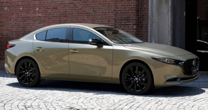 Премиум-версия Mazda 3 2025 поступит в российские автосалоны