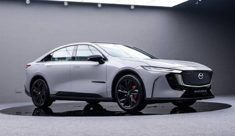 Mazda представляет спортивную версию EZ-6 Sports Edition с гибридной и электрической установками