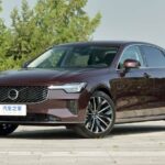 Обновленный седан Volvo S90 представлен исключительно в гибридных версиях