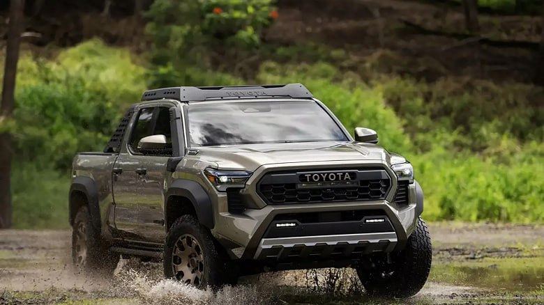 Новинка 2025 года: внедорожник Toyota Tacoma скоро на российском рынке
