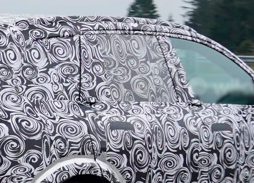 Новые снимки и подробности о будущей Audi Q7