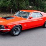 Редкий 1970 год Ford Mustang с NASCAR-двигателем продан за рекордную сумму