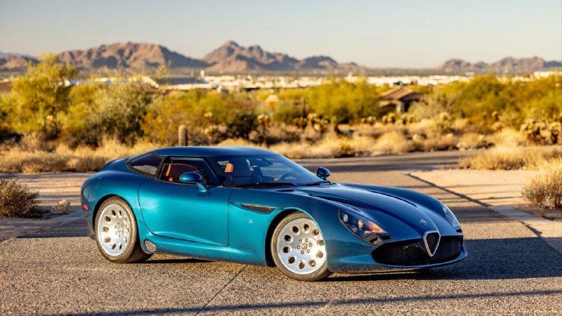 Уникальный Alfa Romeo TZ3 Stradale на аукционе: редкий суперкар с моторами Dodge Viper