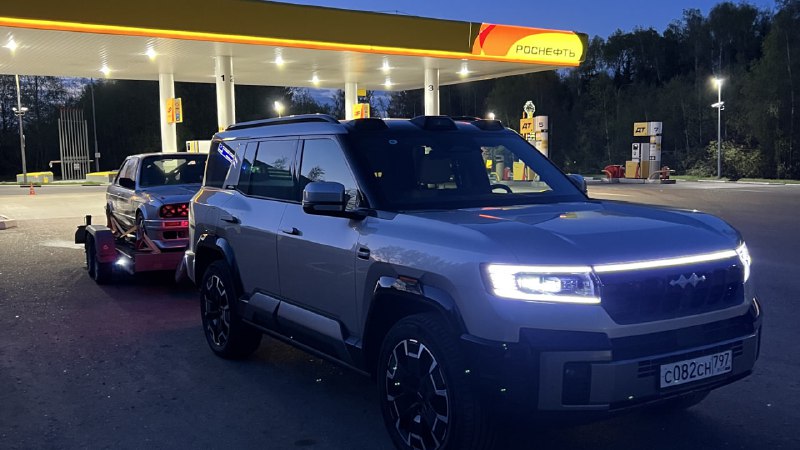 Новый гибридный SUV Fangchengbao Leopard 8: инновации от BYD в Москве
