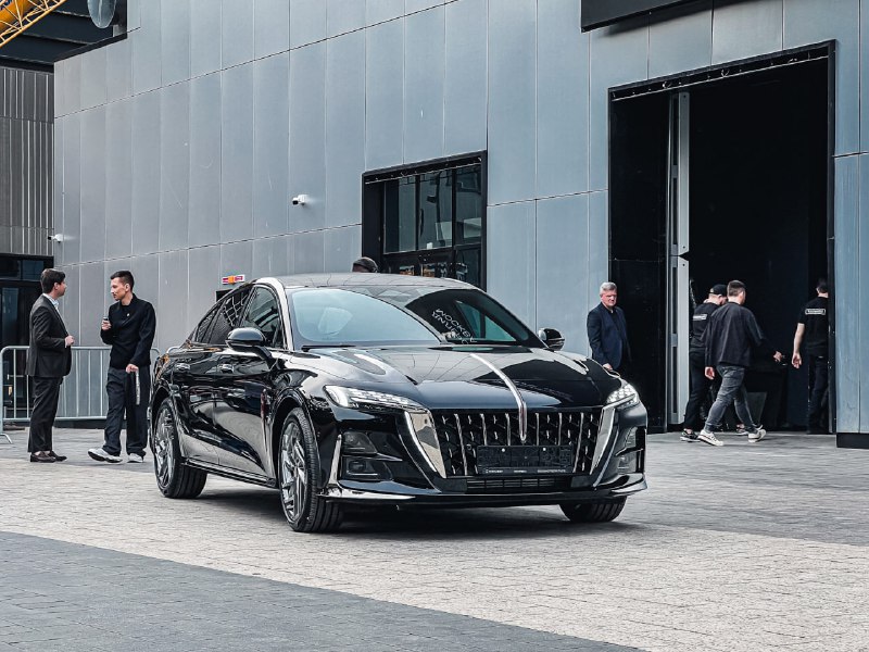 Hongqi представляет новый бизнес-классный лифтбек H6 для российского рынка