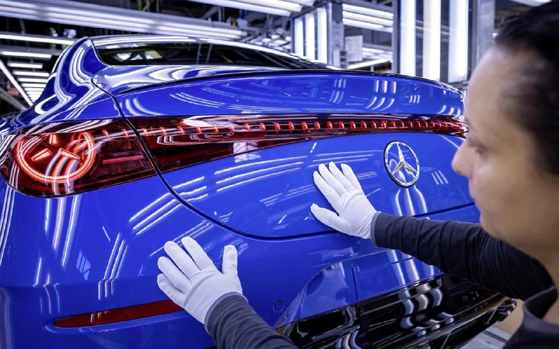 Mercedes-Benz запустил производство нового поколения модели CLA с электрическими и гибридными версиями