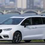Специальное издание Chrysler Pacifica к юбилею компании