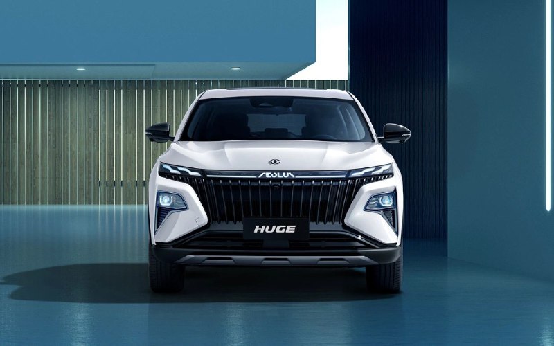 Новый кроссовер Huge от Dongfeng представлен в России