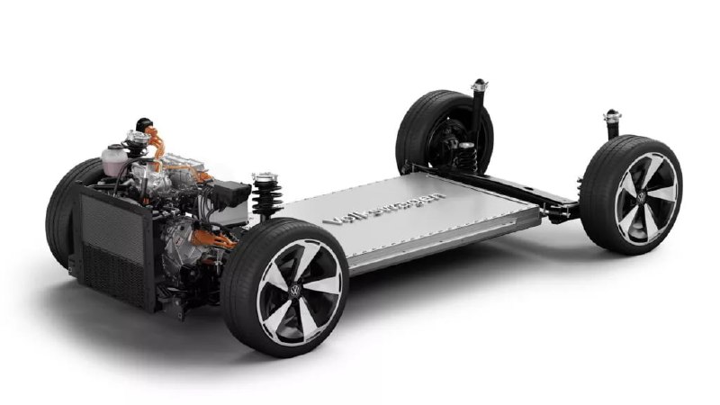 Volkswagen переходит на универсальную платформу SSP для гибридных и электромобилей из-за снижения интереса к чистым электрокарам