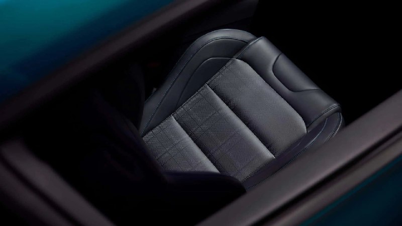 Обновленный Ford Mustang в стиле моделей 80-х с пакетом FX