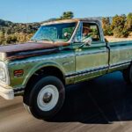 Рестомод Chevrolet C20 1970-х с современными мощностями и винтажным стилем