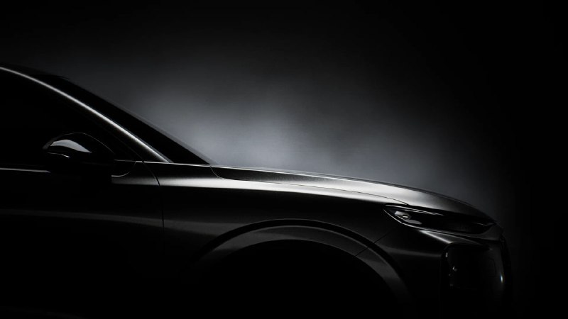 Audi готовит к дебюту обновлённый кроссовер Q3 с инновационным дизайном и расширенными технологиями