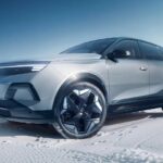 Обновлённый Opel Grandland получил полный привод и повысенную мощность