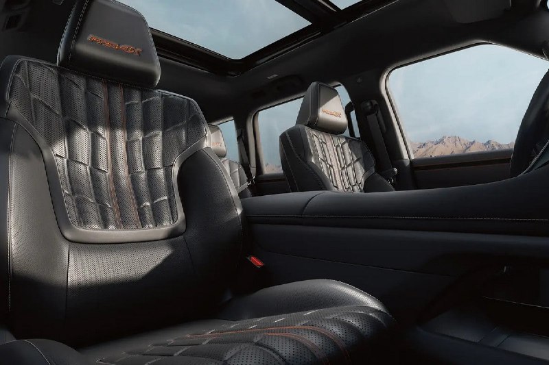 Новая внедорожная версия Nissan Patrol Pro-4X дебютировала на рынке Ближнего Востока