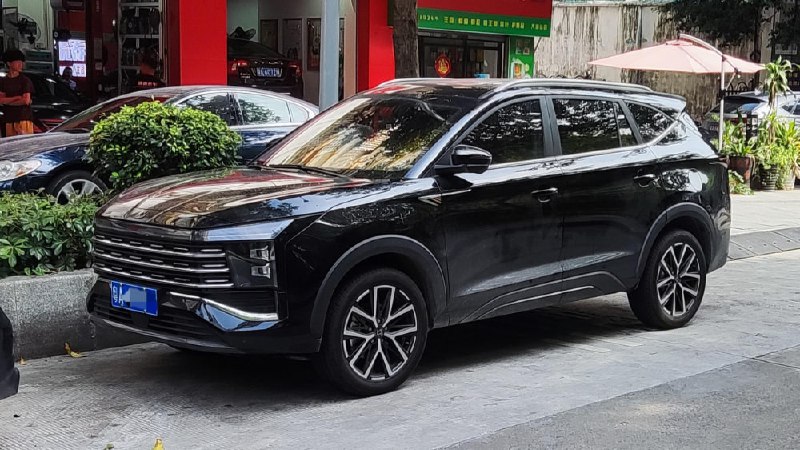 Обзор отзывов владельцев о китайском кроссовере JAC Sehol X8 Plus и его влиянии на российский рынок Обзор отзывов владельцев о китайском кроссовере JAC Sehol X8 Plus и его влиянии на российский рынок