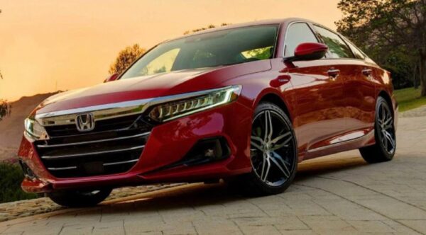 Цены на новые Honda Accord в России снижаются на фоне общего падения рынка