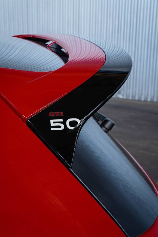 Golf GTI Edition 50 установил рекорд скорости на Нюрбургринге Golf GTI Edition 50 установил рекорд скорости на Нюрбургринге