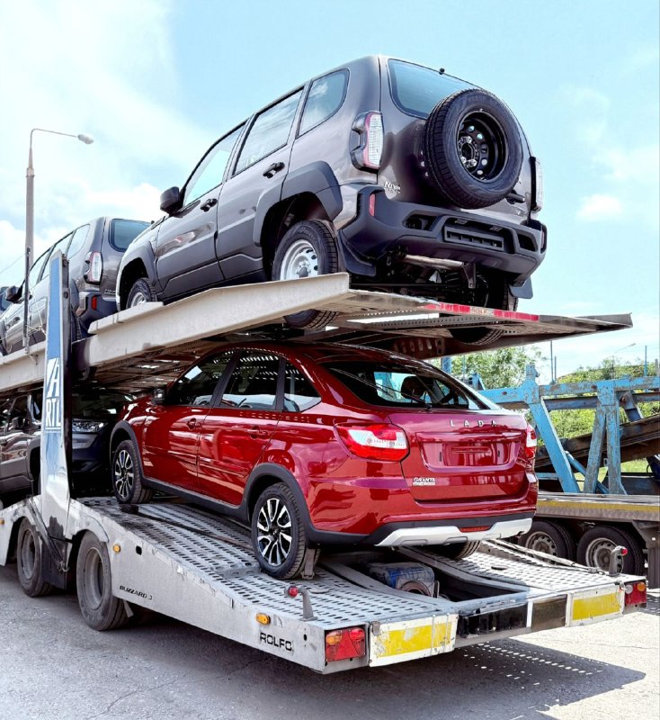 АВТОВАЗ запускает поставки нового кросс-версии LADA Granta АВТОВАЗ запускает поставки нового кросс-версии LADA Granta