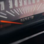 Как определить, скручен ли пробег у автомобиля: 4 надежных признака
