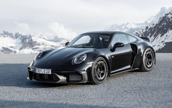 В Россию привезли редкий эксклюзивный Porsche 911 Brabus 900 Rocket R