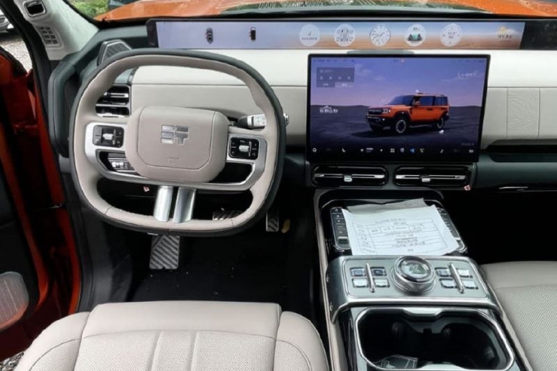 Новый рамный гибридный внедорожник Jetour G700: мощь и внедорожные возможности