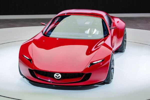 Mazda анонсирует новые спортивные модели с инновационными технологиями