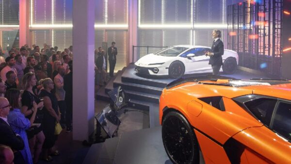 Lamborghini анонсирует подготовку сверхмощного гиперкара Fenomeno