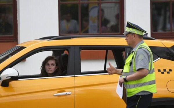 Рост популярности подержанных китайских автомобилей среди таксопарков в 2025 году