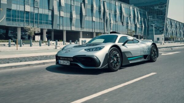 Mercedes-Benz отзывает большинство своих гиперкаров AMG One из-за угрозы безопасности