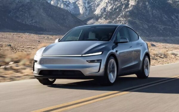 Первый в мире полностью автономный автодомантаж Tesla Model Y с завода к покупателю