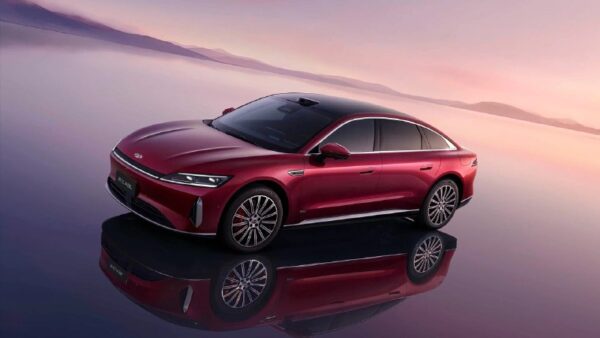 Открыт предварительный заказ на новый гибридный седан Chery Fulwin A9L