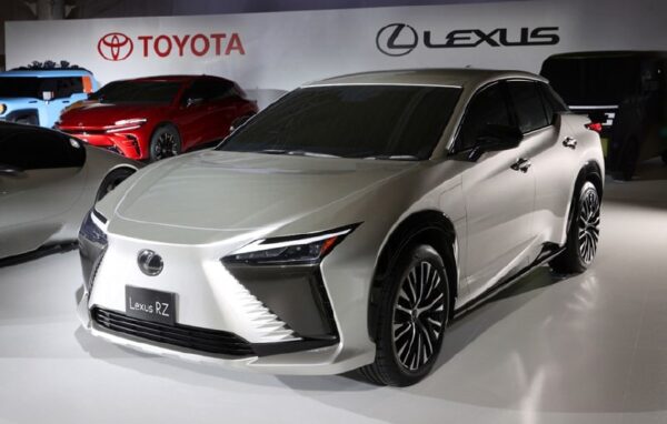 Toyota вложит $2 млрд в новый электромобильный завод Lexus в Китае
