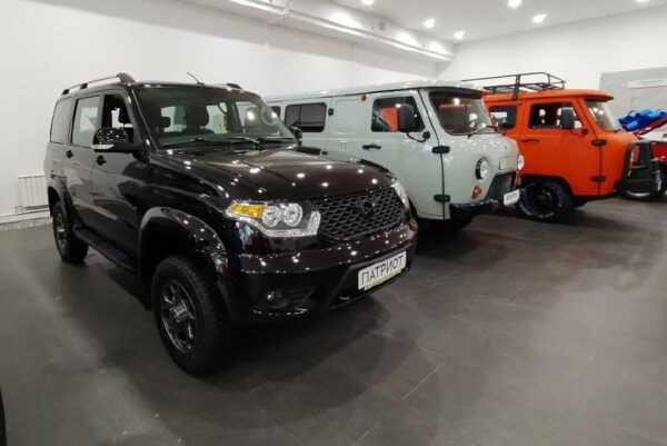 Минпромторг разрабатывает меры по поддержке автомобильного рынка РФ