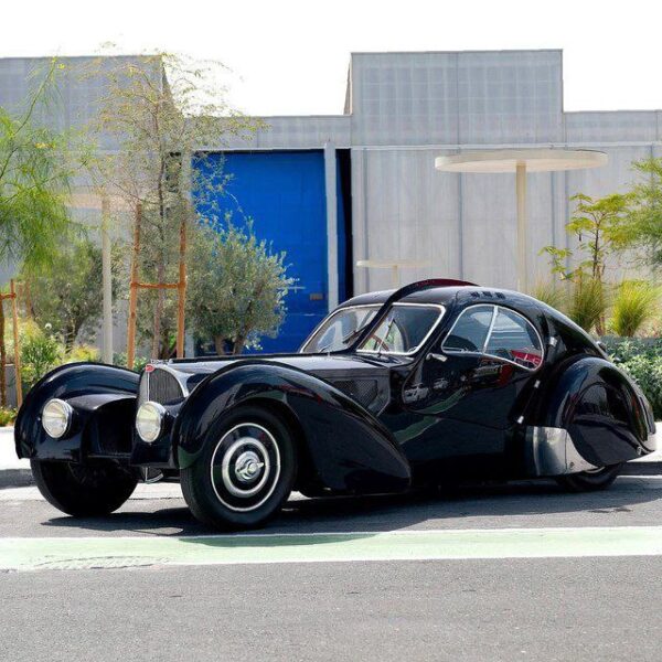 История и особенности редкого классического автомобиля Bugatti Type 57SC Atlantic