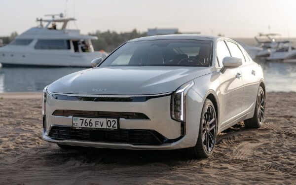 В Казахстане стартовали продажи обновленной Kia K8 с полным приводом