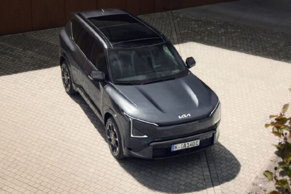 Кроссовер Kia EV5 выходит на новые рынки и получает европейскую премьеру